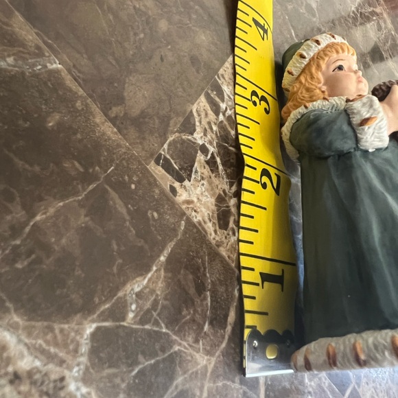 Maud Humphrey Bogart Winter Days Figurine - Picture 7 of 10